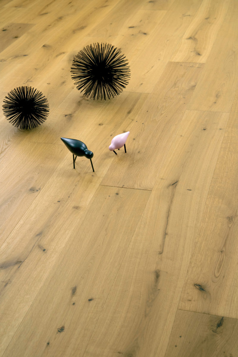 Design Parquet - COURCHEVEL - SA - Fumé léger - Raboté main - Vernis incolore - Mountains - AMBIANCE