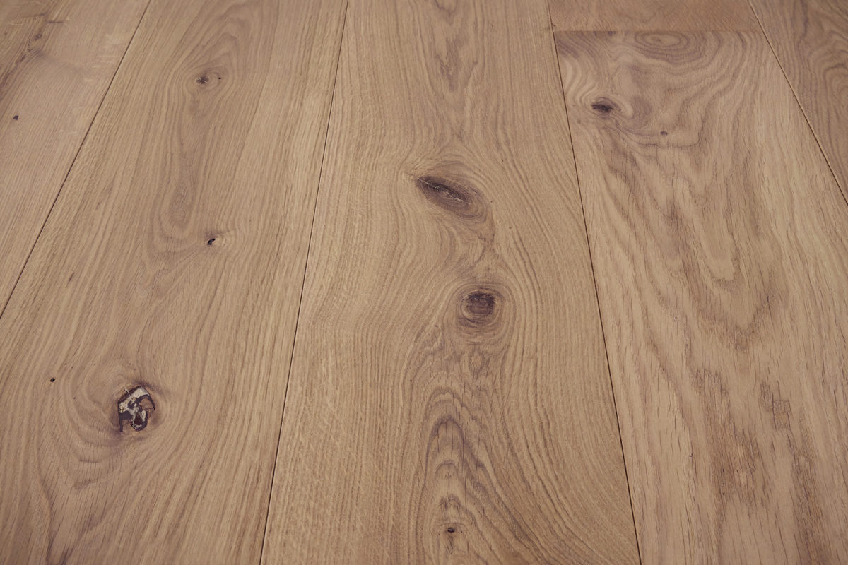 Design Parquet - PURE - RU CA - Zoom 2 - ambiance - parquet blanc - variations de couleurs - parquet chene