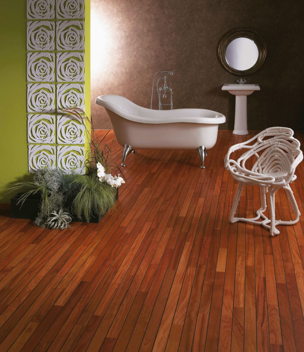 parquet exotique salle de bain doussie