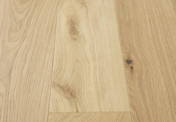 Thumbnail of http://Design%20Parquet%20-%20BIARRITZ%20-%20Huile%20incolore%20-%20bouché%20noir%20-%20aubier%20et%20petites%20fentes%20en%20bout