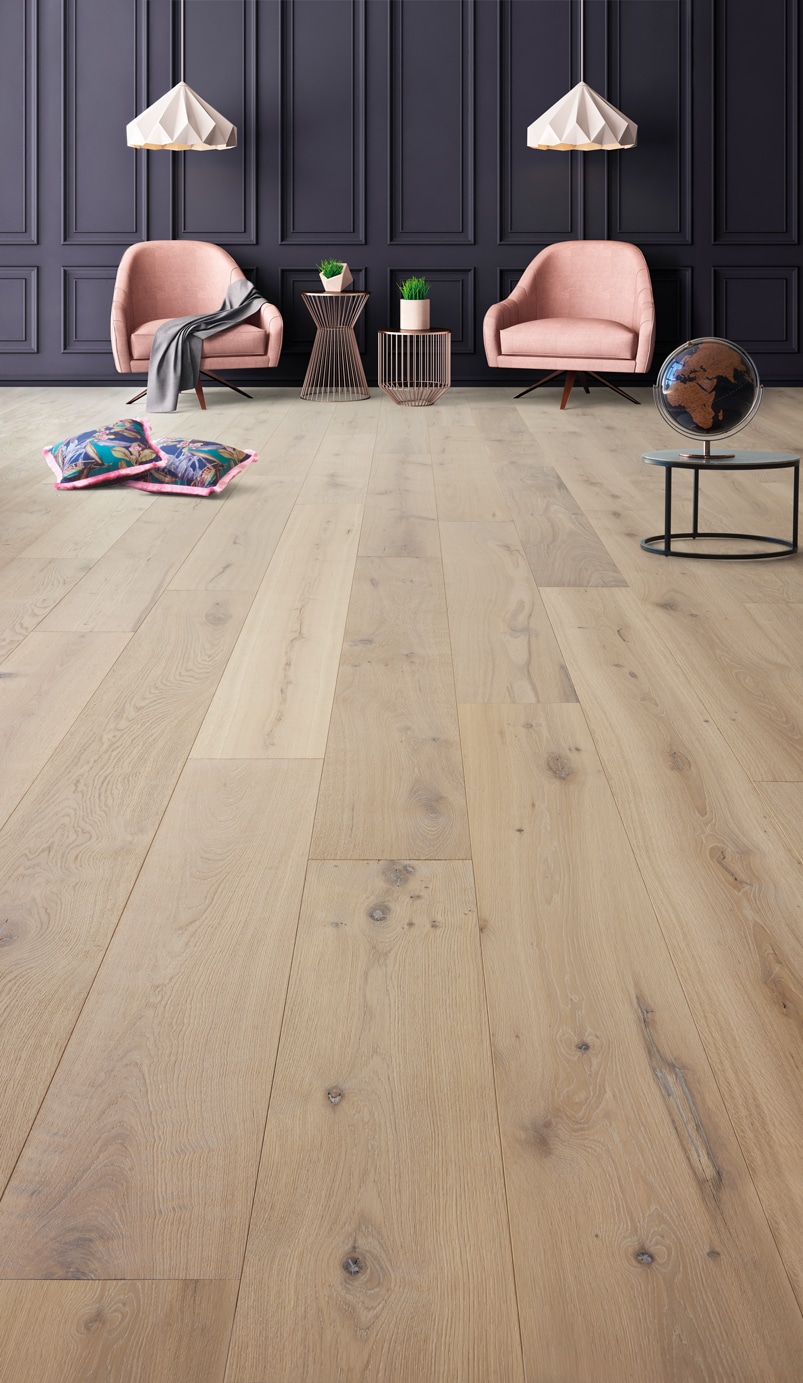 clear sanded structured natural design parquet