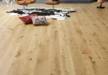 Thumbnail of http://parquet%20JERSEY%20nature%20vernis%20mat%20bouché%20noir