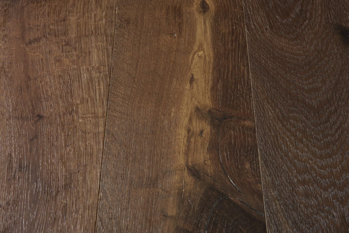 parquet LUBERON fumé vernis brun