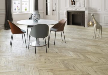 parquet OPERA Point de Hongrie aspect vieilli vernis incolore