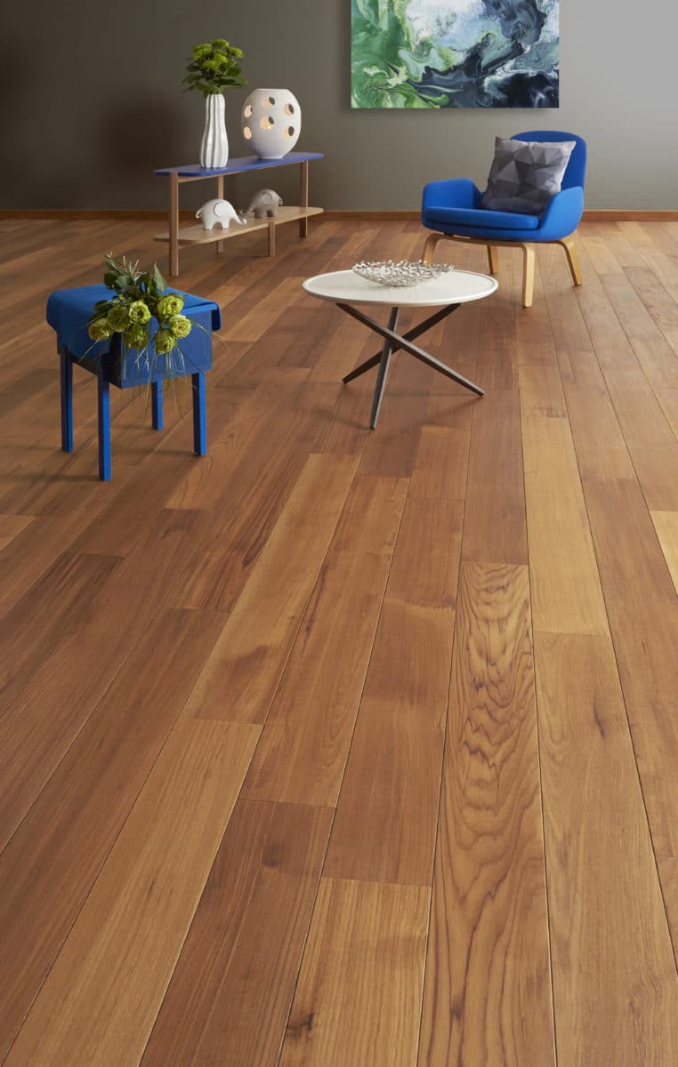 parquet TECK brun marron veines noires coloré